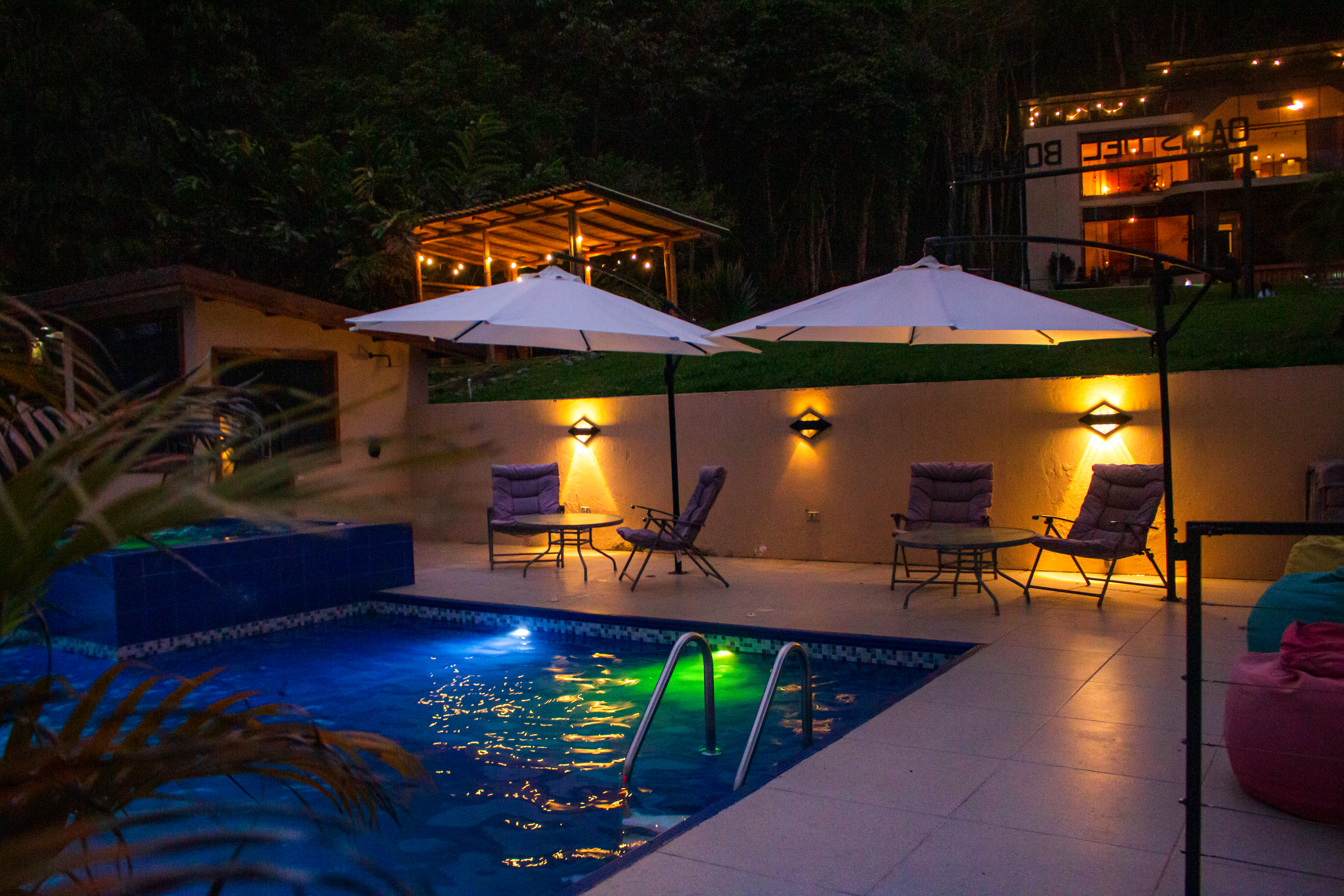 Piscina de sal marina de Zen Oasis